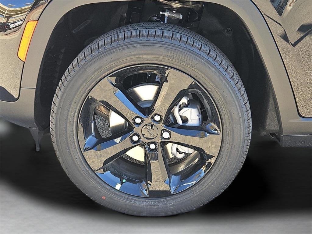 new 2025 Jeep Grand Cherokee car, priced at $49,485