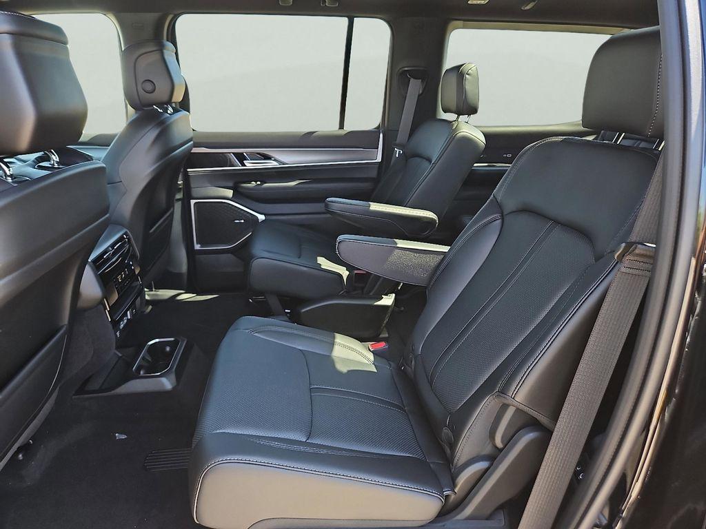 new 2026 Jeep Grand Wagoneer car, priced at $71,185