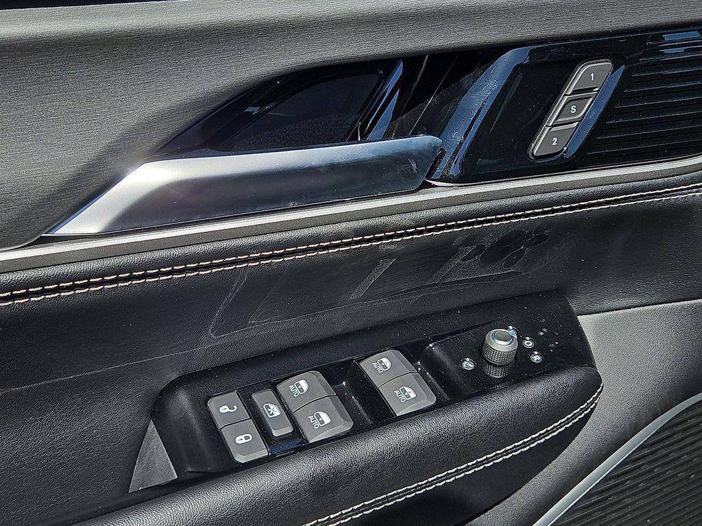 new 2026 Jeep Grand Wagoneer car, priced at $71,185