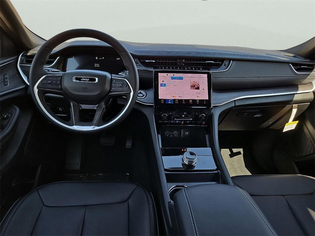 new 2025 Jeep Grand Cherokee L car, priced at $43,995