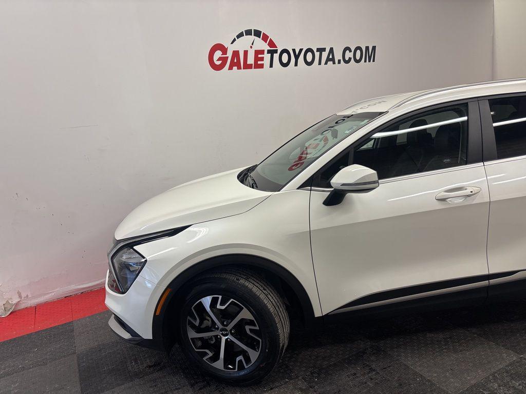 used 2023 Kia Sportage Hybrid car, priced at $19,862