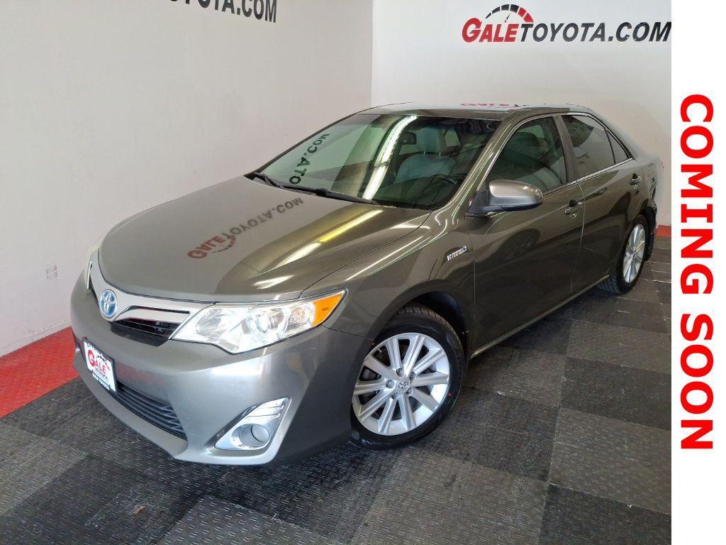used 2014 Toyota Camry Hybrid car, priced at $12,999