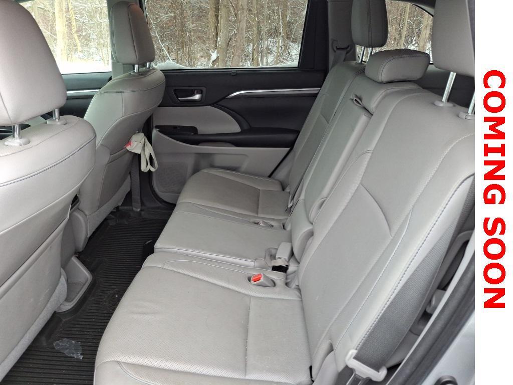used 2018 Toyota Highlander car, priced at $25,625