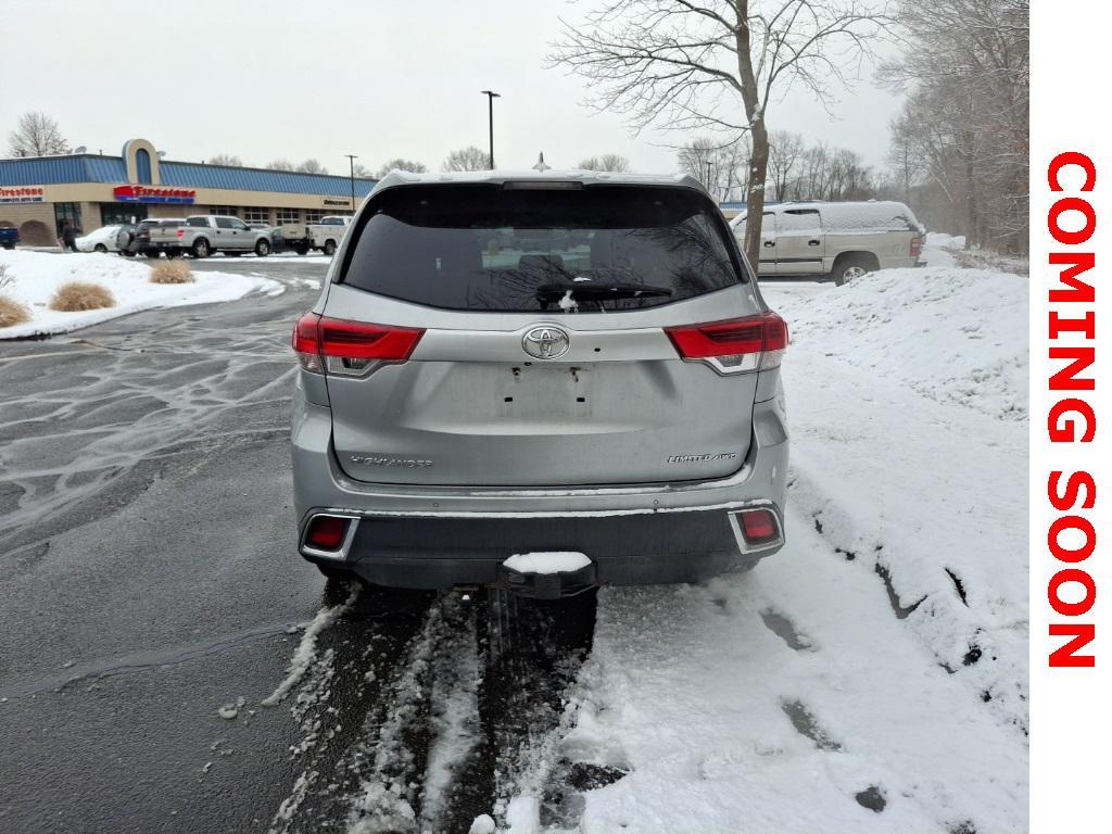 used 2018 Toyota Highlander car, priced at $25,625