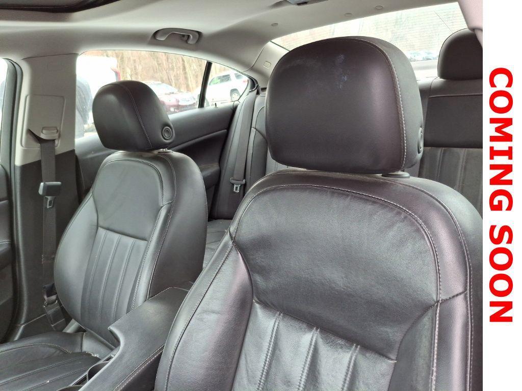 used 2013 Buick Regal car, priced at $7,999