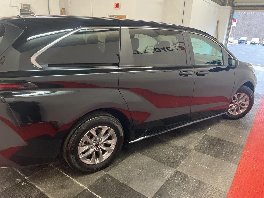 used 2024 Toyota Sienna car, priced at $38,525