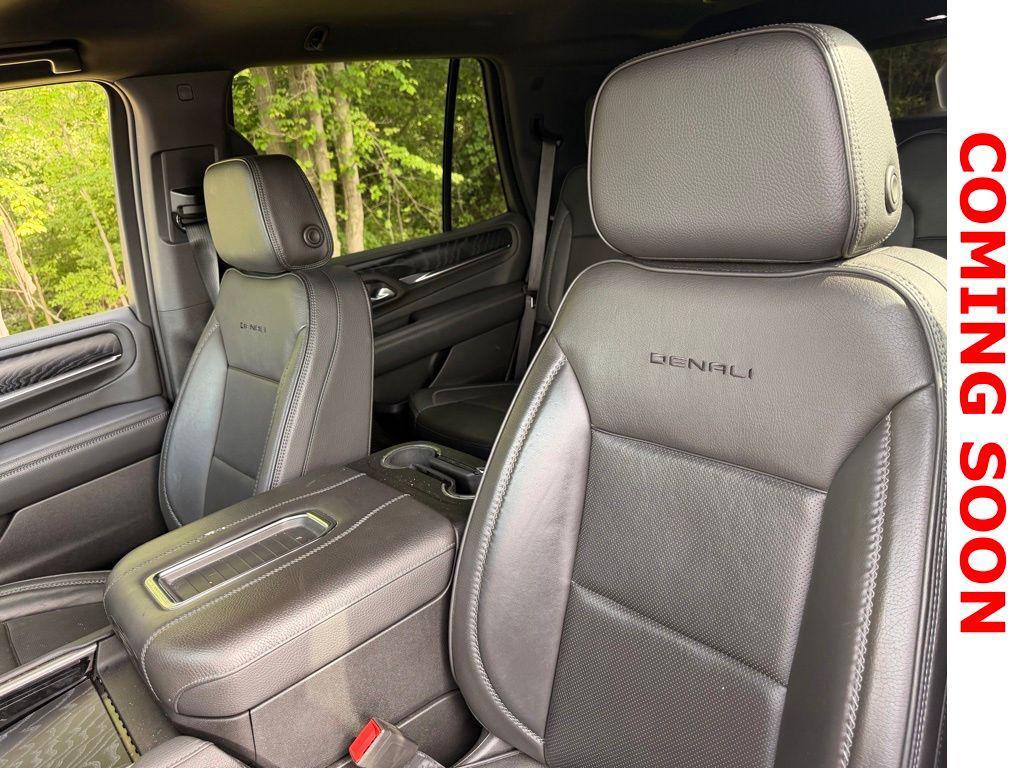used 2022 GMC Yukon car, priced at $54,648