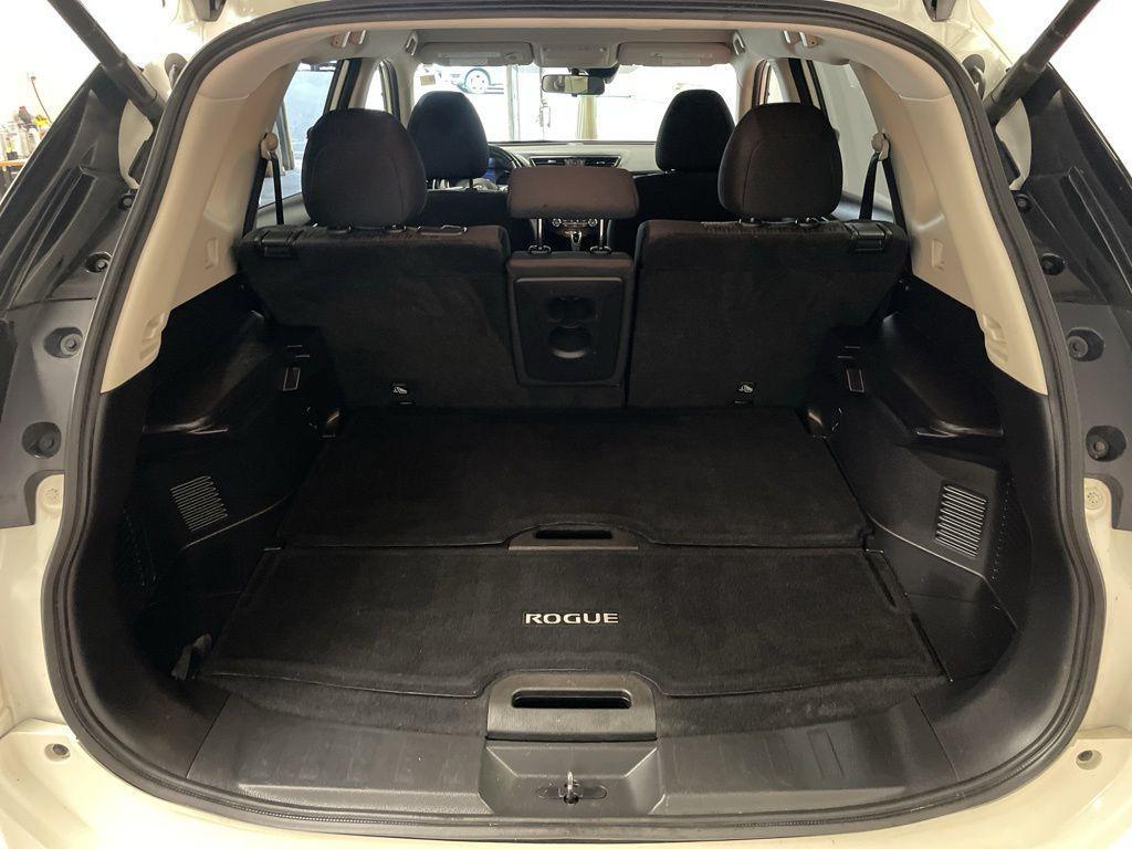 used 2020 Nissan Rogue car, priced at $14,225