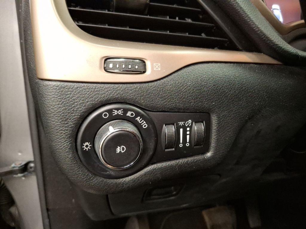 used 2015 Jeep Cherokee car, priced at $10,481