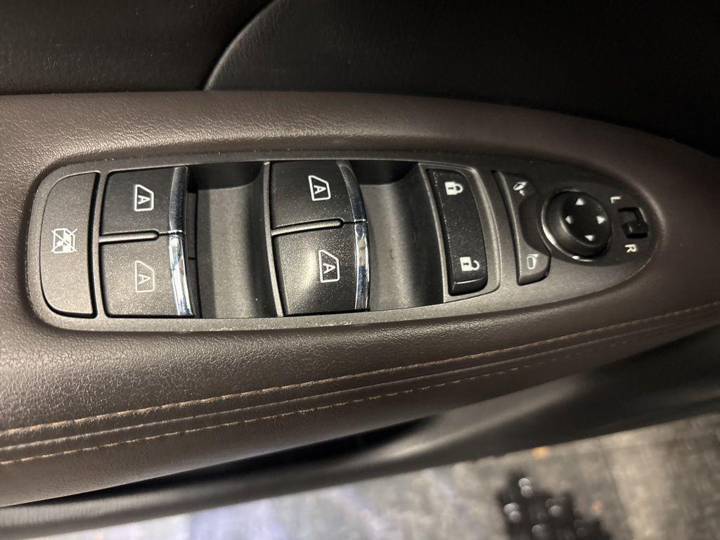 used 2016 INFINITI Q70L car, priced at $9,925