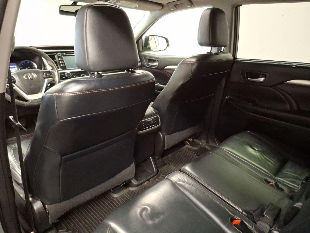 used 2015 Toyota Highlander car, priced at $11,025