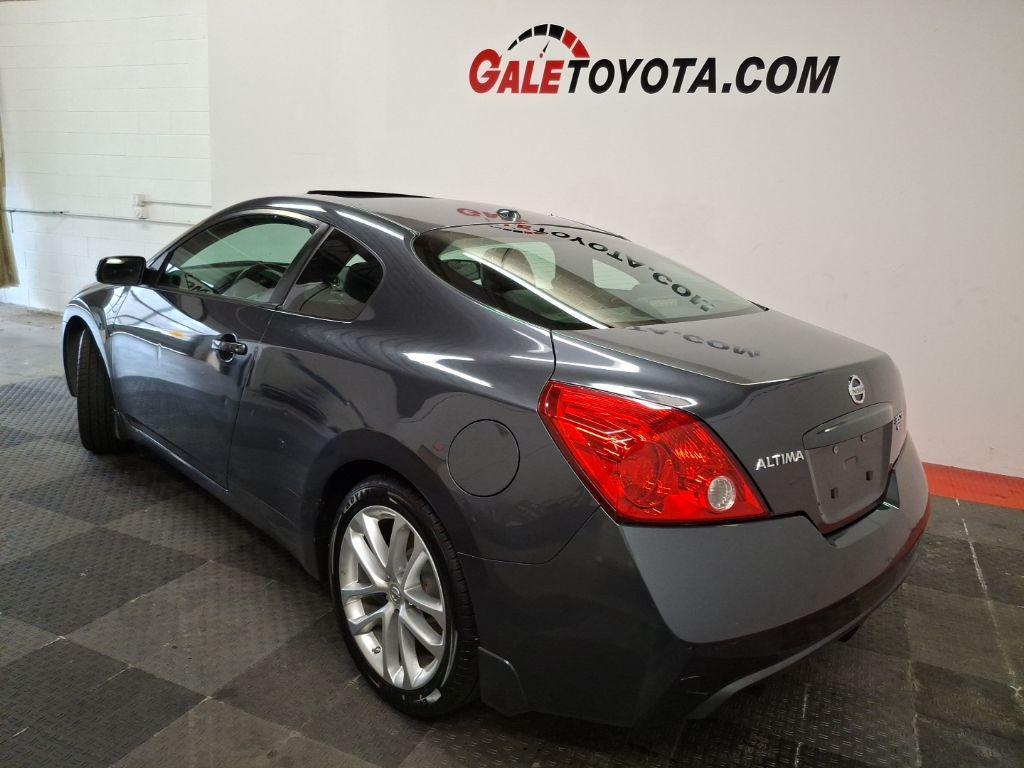 used 2009 Nissan Altima car, priced at $8,325