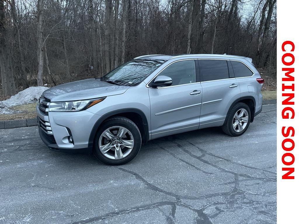 used 2019 Toyota Highlander car, priced at $30,999