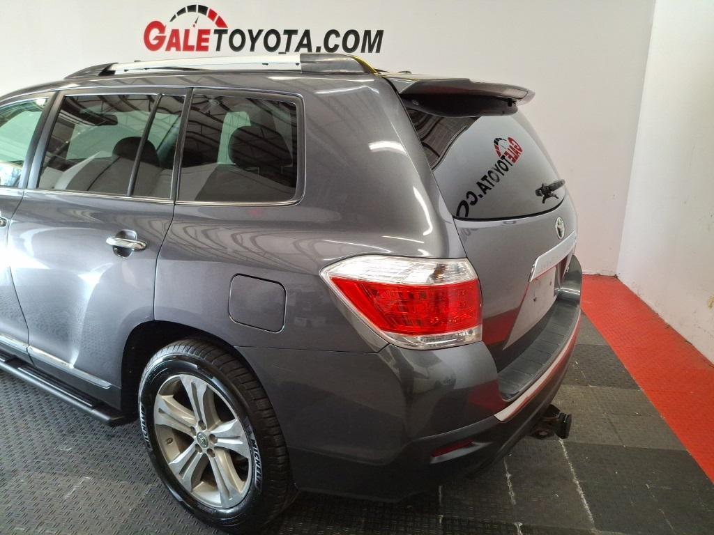used 2012 Toyota Highlander car, priced at $11,025