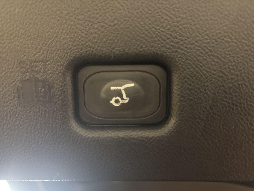 used 2016 Lincoln MKX car, priced at $15,325