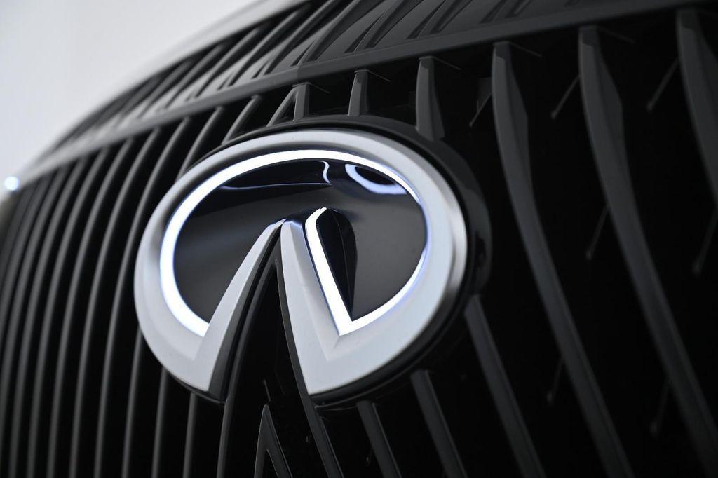 new 2026 INFINITI QX80 car, priced at $100,860