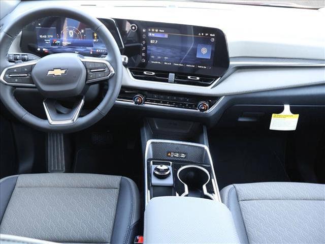 new 2026 Chevrolet Equinox car, priced at $32,462