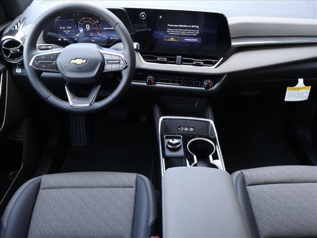 new 2026 Chevrolet Equinox car, priced at $32,294