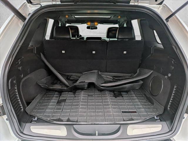 used 2016 Jeep Grand Cherokee car, priced at $15,495