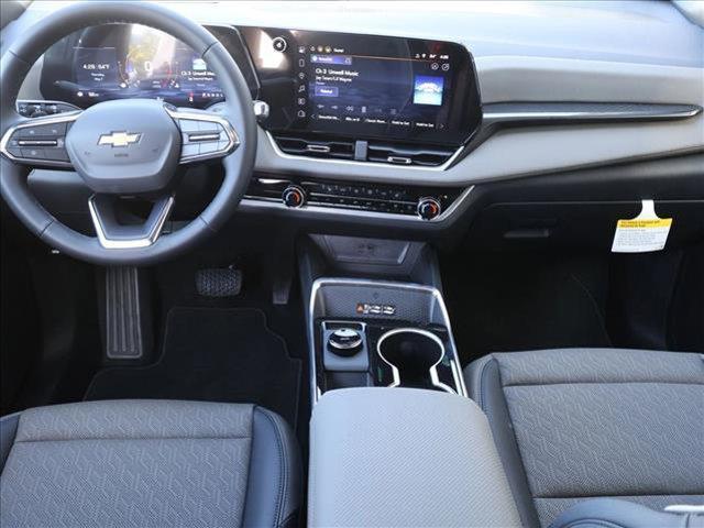 new 2026 Chevrolet Equinox car, priced at $30,018