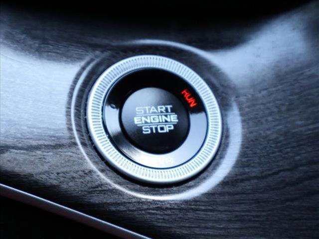 used 2022 Jeep Grand Cherokee car, priced at $28,535