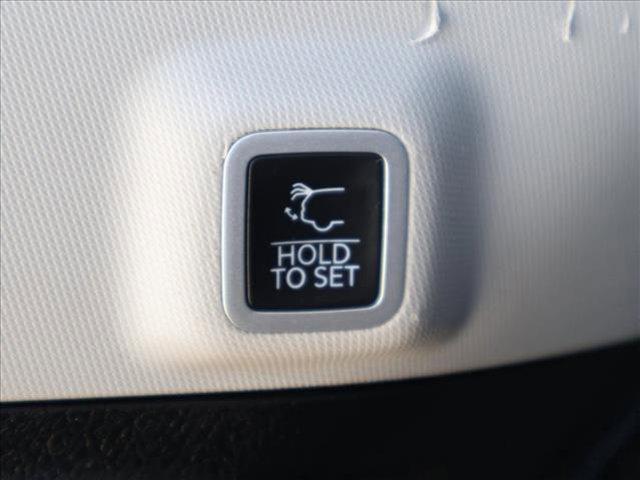 used 2022 Jeep Grand Cherokee car, priced at $28,535