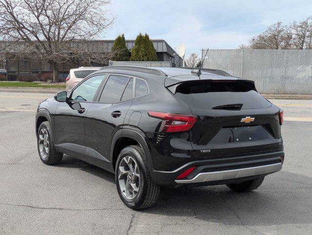 used 2025 Chevrolet Trax car, priced at $21,994