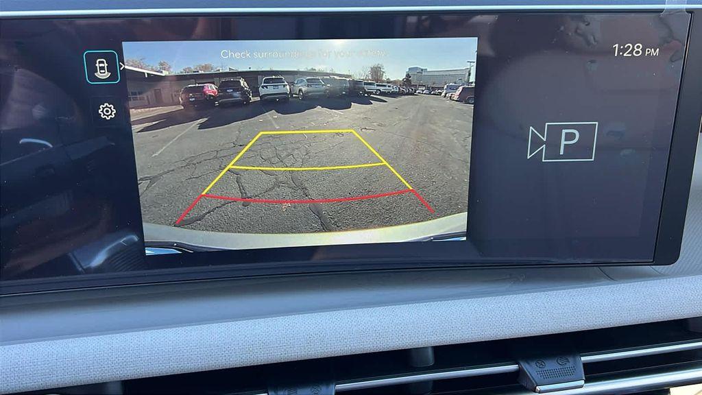 new 2025 Hyundai TUCSON Hybrid car, priced at $39,005