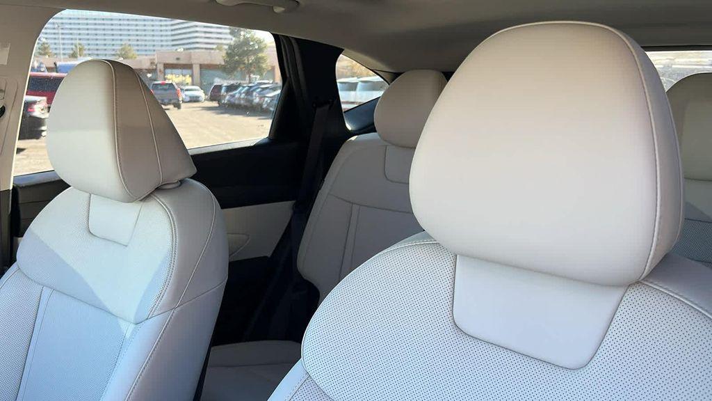 new 2025 Hyundai TUCSON Hybrid car, priced at $39,005