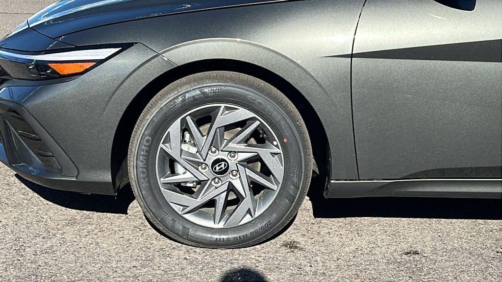 new 2026 Hyundai ELANTRA HEV car, priced at $27,360