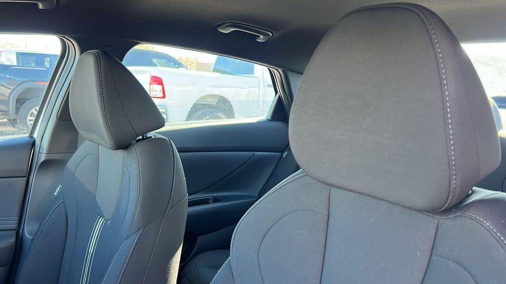 used 2026 Hyundai ELANTRA HEV car