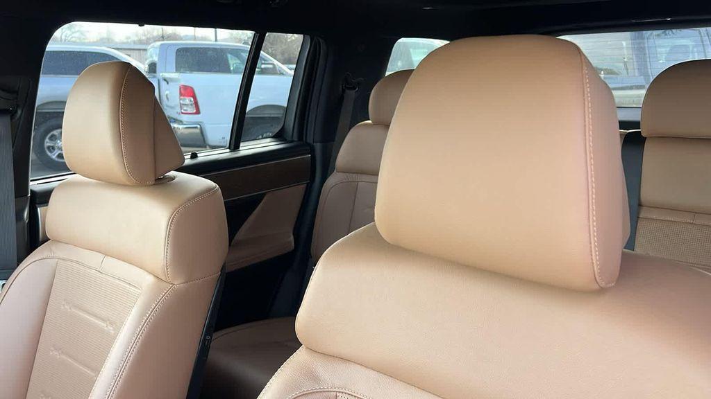 used 2024 Hyundai Santa Fe car, priced at $37,300