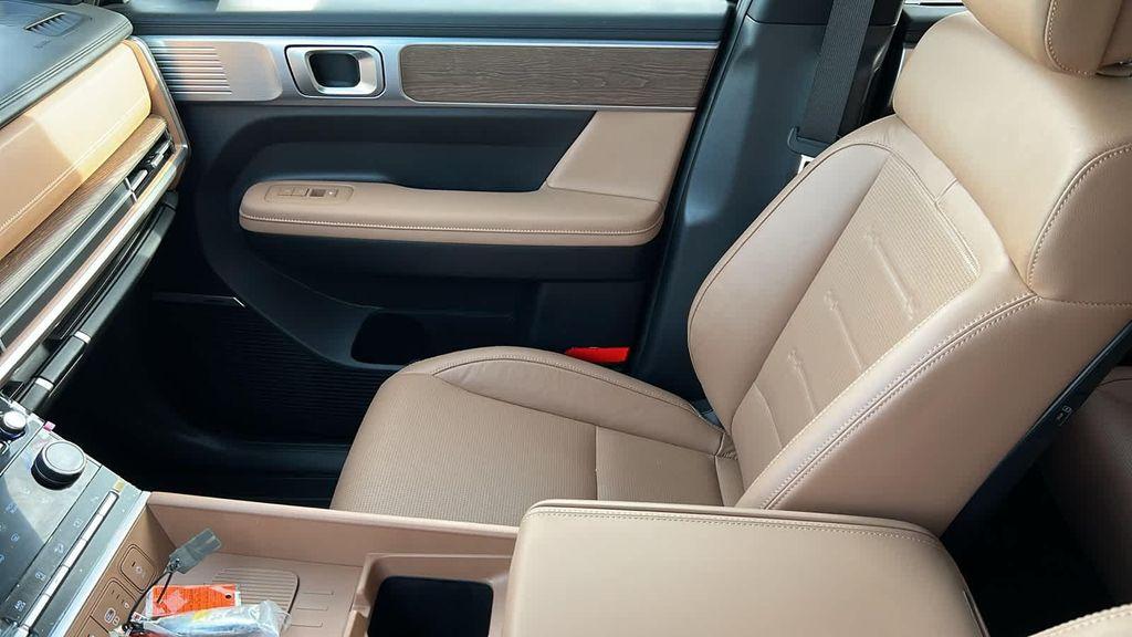 used 2024 Hyundai Santa Fe car, priced at $37,300