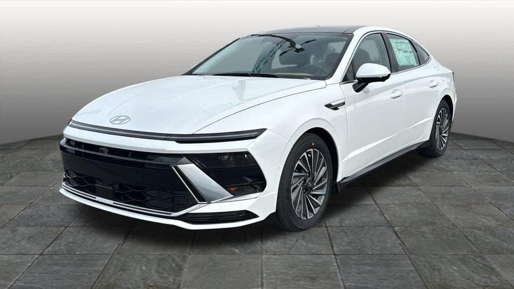 new 2026 Hyundai Sonata Hybrid car, priced at $40,475