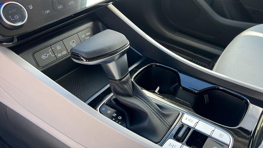 new 2026 Hyundai Tucson car, priced at $35,000