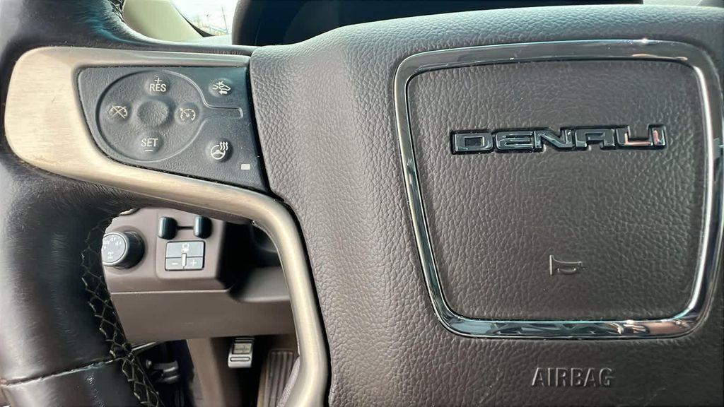 used 2015 GMC Yukon car, priced at $17,848