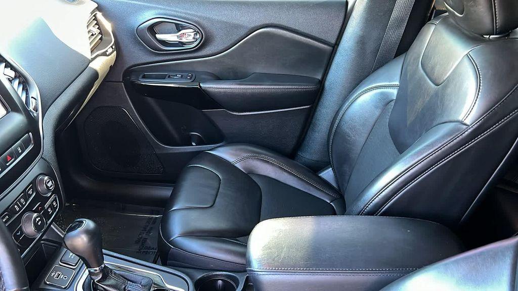 used 2021 Jeep Cherokee car, priced at $20,985