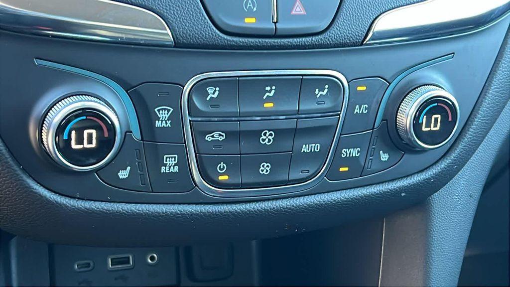 used 2024 Chevrolet Equinox car, priced at $22,988