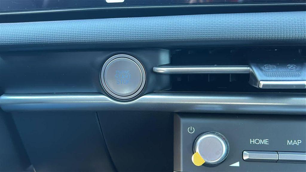 new 2026 Hyundai Tucson car, priced at $32,850