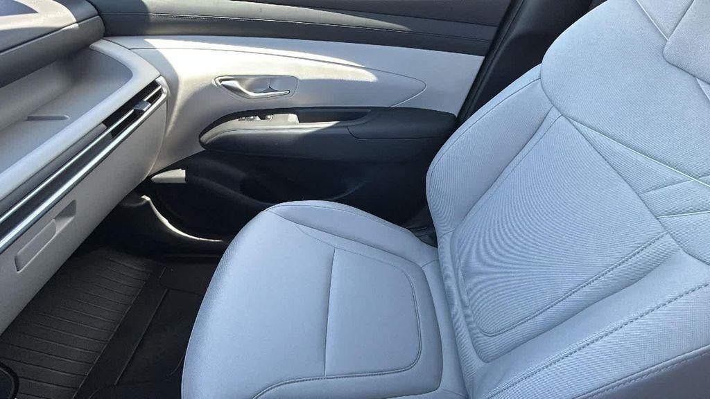 new 2026 Hyundai TUCSON Hybrid car, priced at $36,220