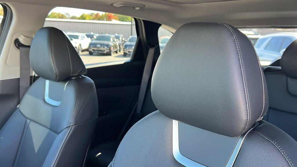 new 2026 Hyundai Tucson car, priced at $43,095