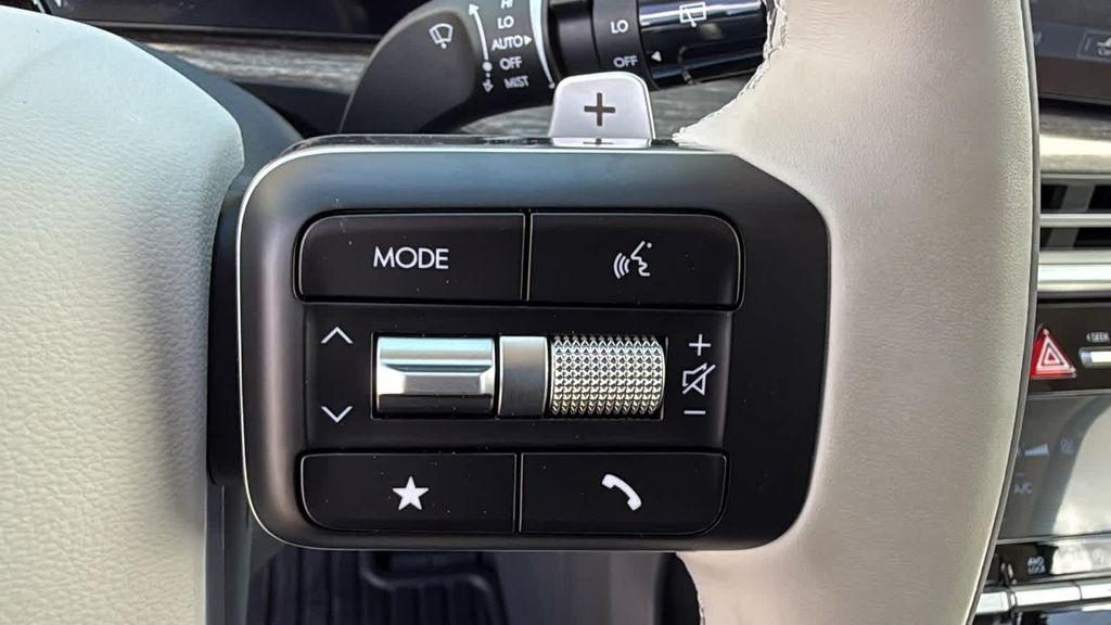 new 2025 Hyundai Santa Fe car, priced at $52,120