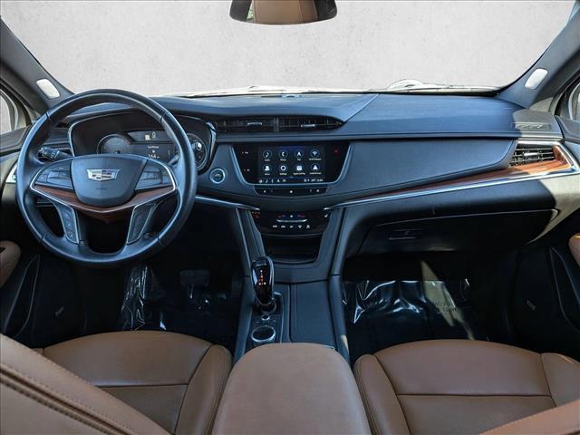 used 2021 Cadillac XT5 car, priced at $28,495