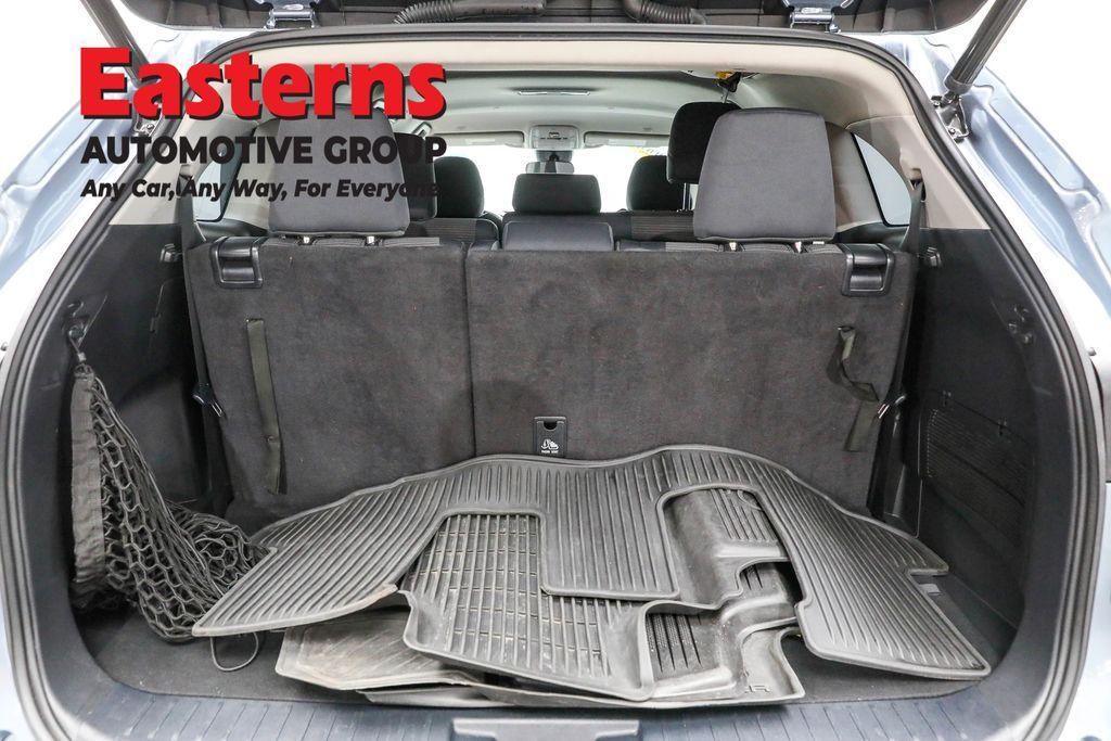 used 2023 Toyota Highlander Hybrid car, priced at $24,950