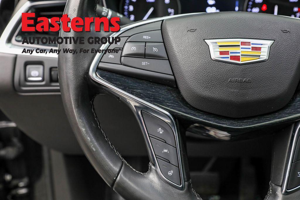 used 2022 Cadillac XT5 car, priced at $29,875