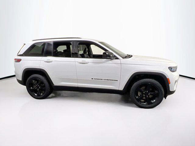 used 2023 Jeep Grand Cherokee car, priced at $33,059
