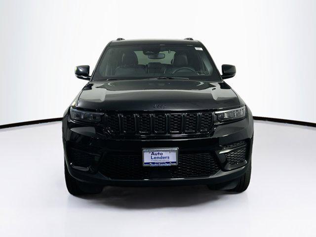 used 2023 Jeep Grand Cherokee car, priced at $33,245