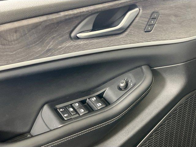 used 2023 Jeep Grand Cherokee car, priced at $28,932