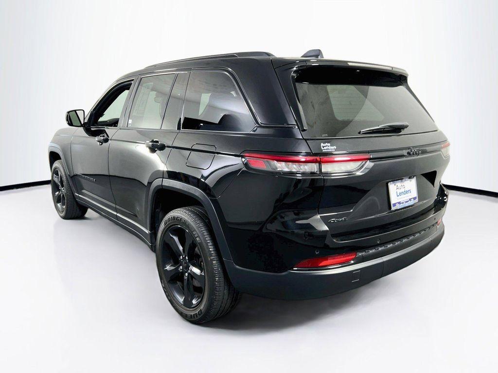 used 2023 Jeep Grand Cherokee car, priced at $33,967