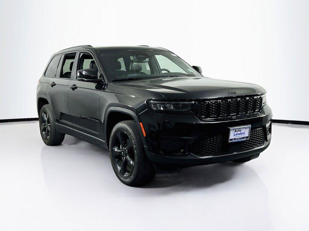 used 2023 Jeep Grand Cherokee car, priced at $33,967